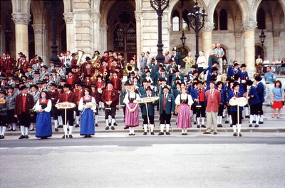 Bundesmusikfest Vor dem Rathaus  -   5. Juni 1993